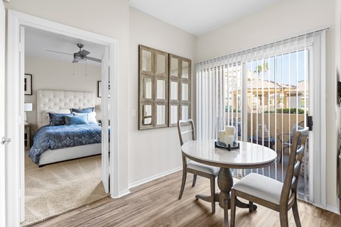 Dedicated dining areas  - Sonterra Apartments at Paradise Valley