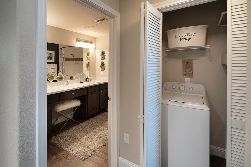 The Retreat at Cinco Ranch laundry machine