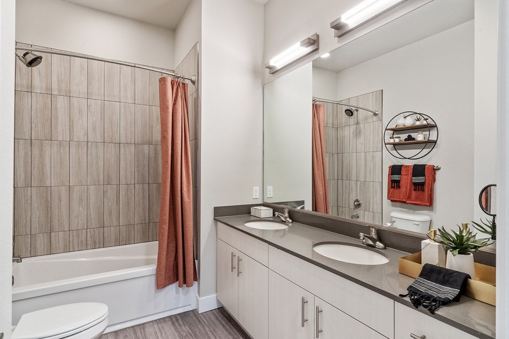 Arazo bathroom with dual vanities