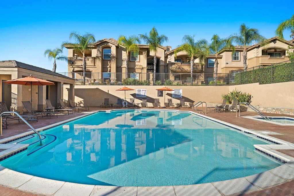 Antelope Ridge Apartments resort-style pool