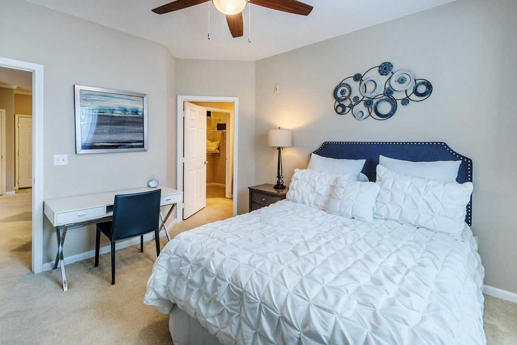 Soaring 9-foot ceilings - - The Crossings at Alexander Place