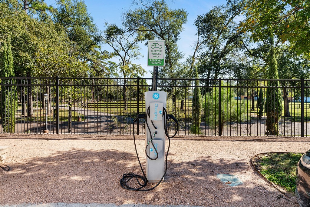 EV charging station - Everlee