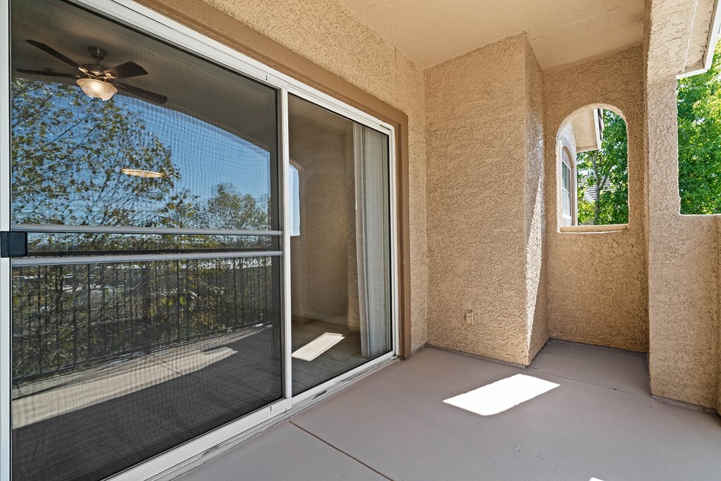 Patio or balcony - Mountain Shadows Apartments