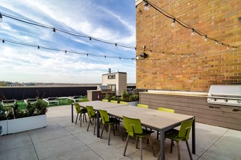 Sky-lounge with grill and picnic area- Eitel Apartments - Photo Gallery 26