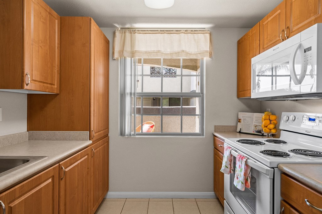 Barton Vineyard Apartments - Built-in microwave Barton Vineyard Apartments - Built-in microwave