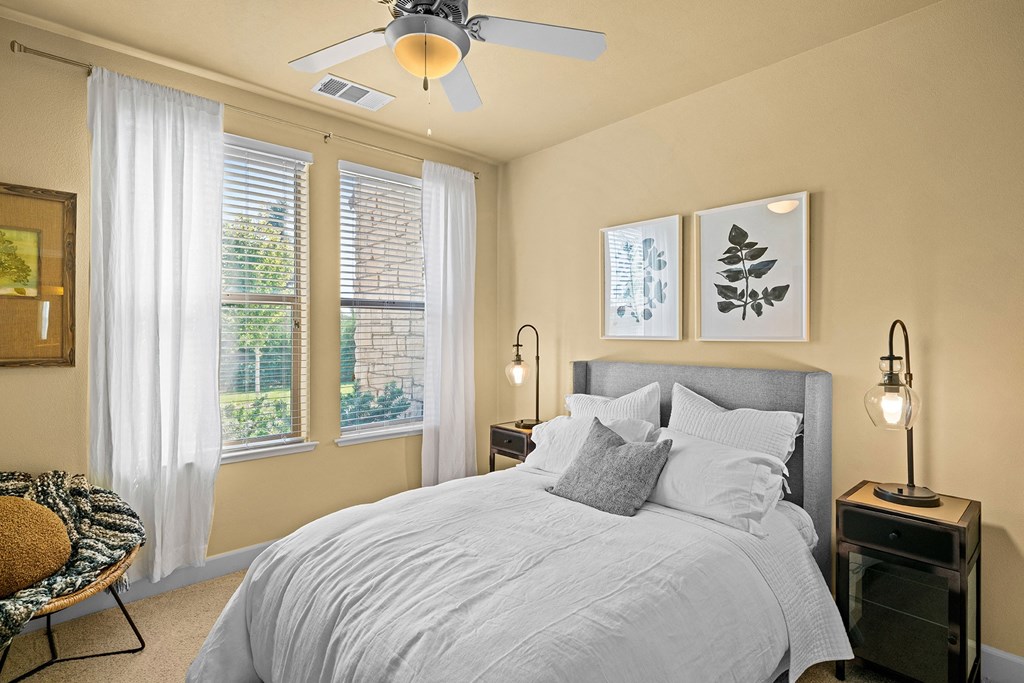 Quinn Crossing ceiling fan