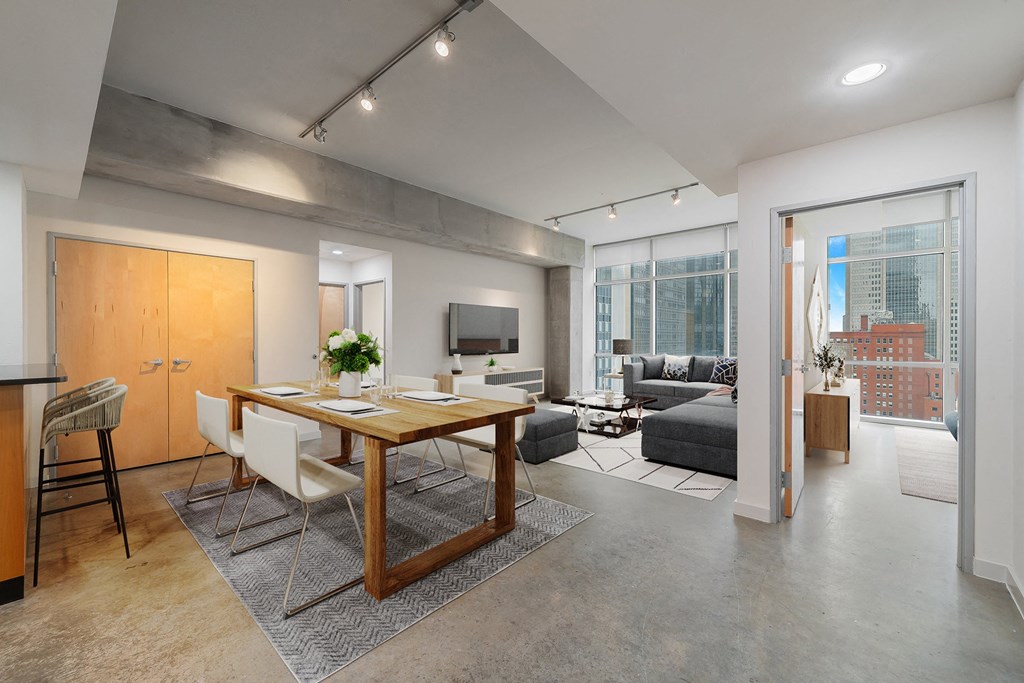 Floor to ceiling windows - Main 3 Downtown