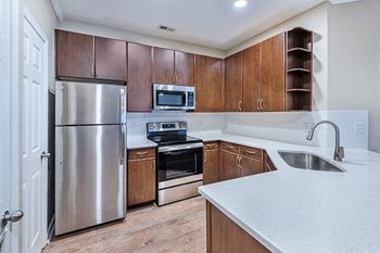 The Crossing at Alexander Place - Stainless steel appliances available