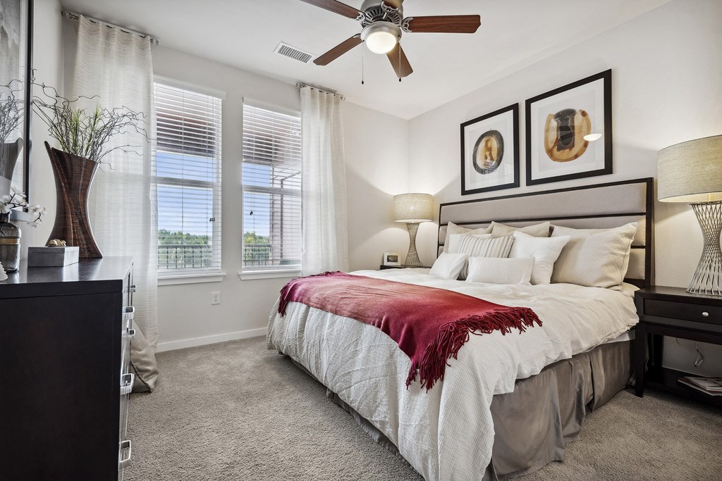 Ceiling fans in bedrooms - Enclave at Cherry Creek
