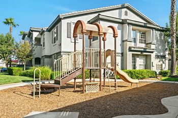 Barton Vineyard Apartments - Playground