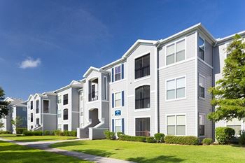 Courtney Station Apartments - Screened-in patios
