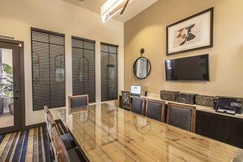 Almeria - Executive business resource center