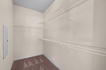 Antelope Ridge Apartments walk-in closet
