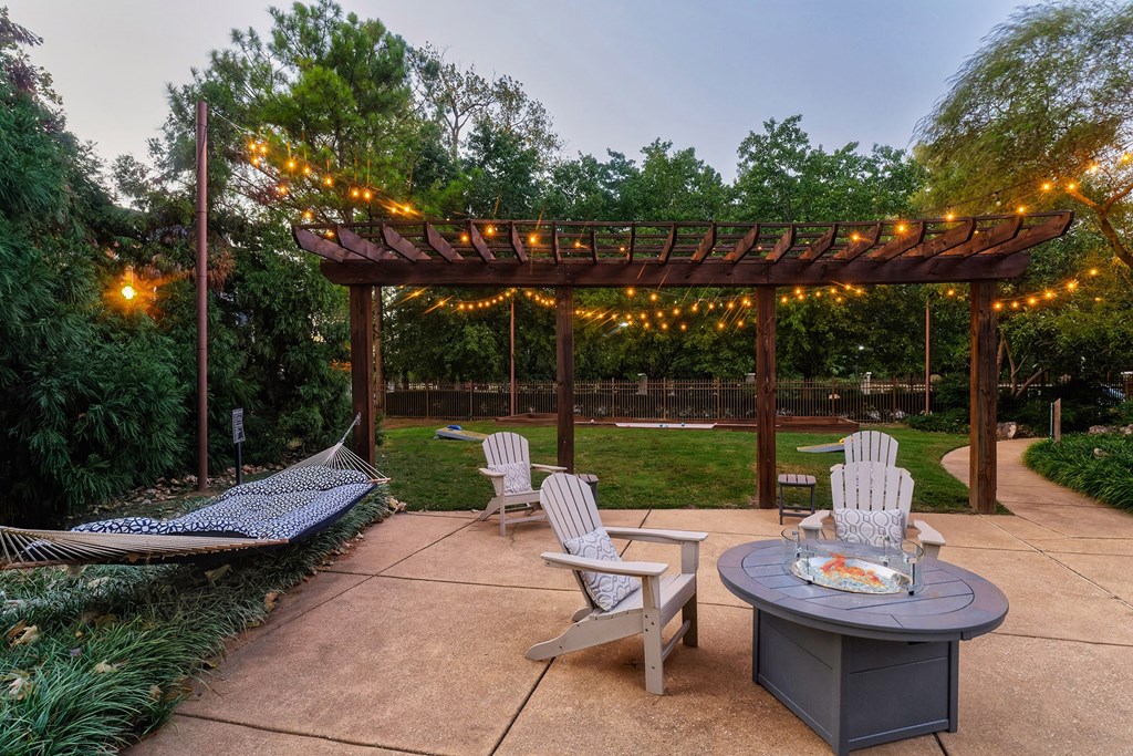 The Estates at River Pointe outdoor fire pit area
