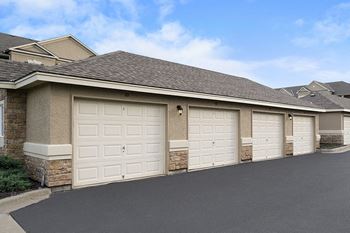 The Fairways at Corbin Park garages with automatic openers