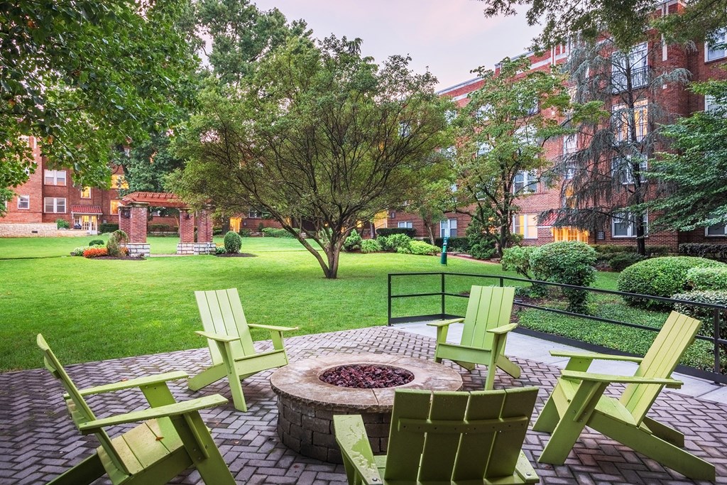 Hayes House outdoor fire pit area