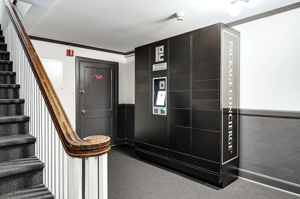 John Winthrop apartments package conceirge