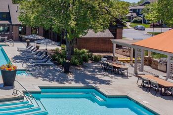 Lexington Farms poolside BBQ pavilion