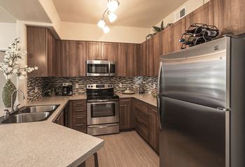 Almeria - Stainless steel, EnergyStar appliances