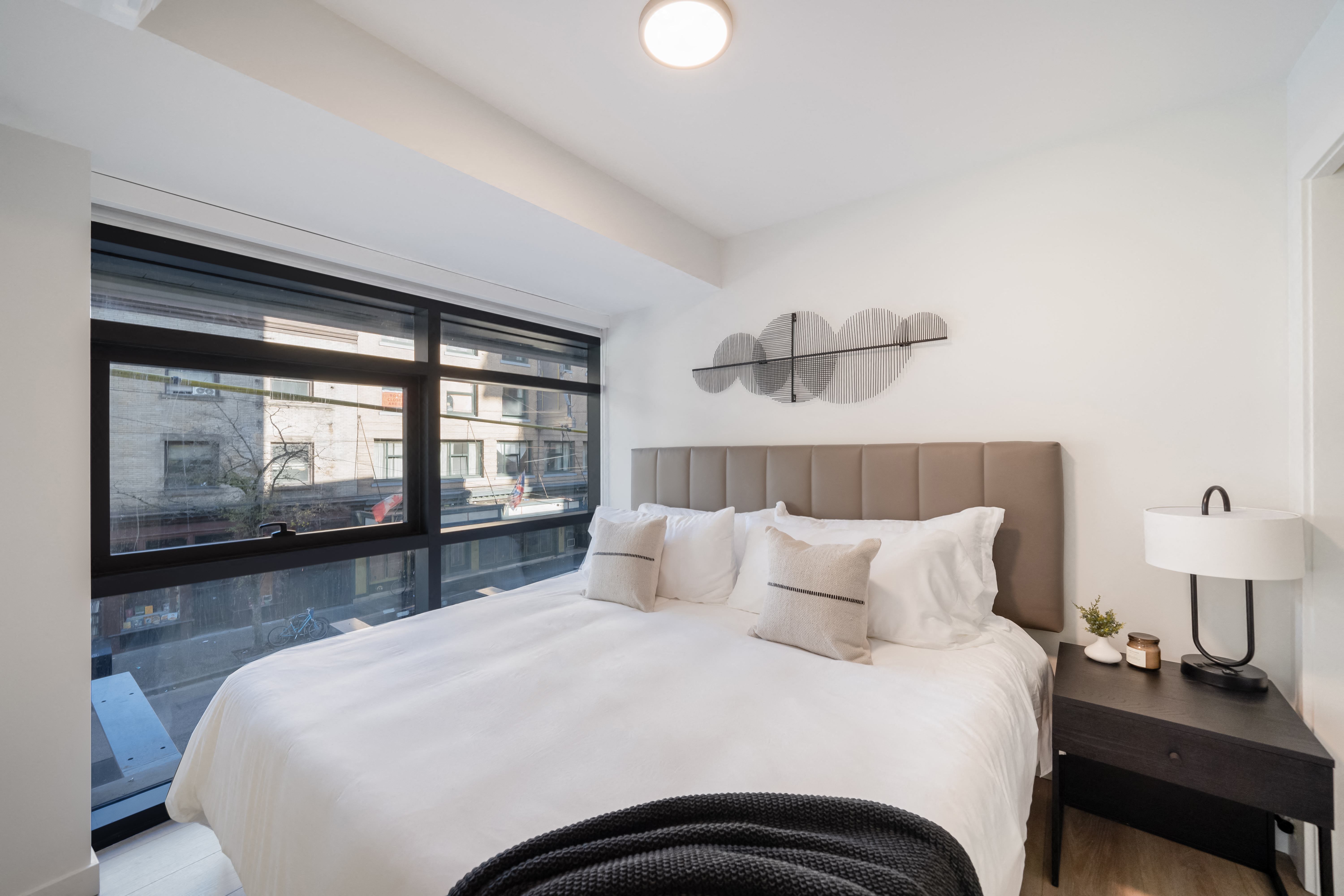 studio apartment - Richards and Pender, Vancouver - unit 902 3