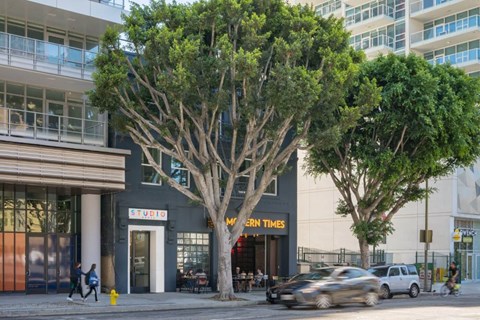 830 S Olive St Studio Apartment for Rent