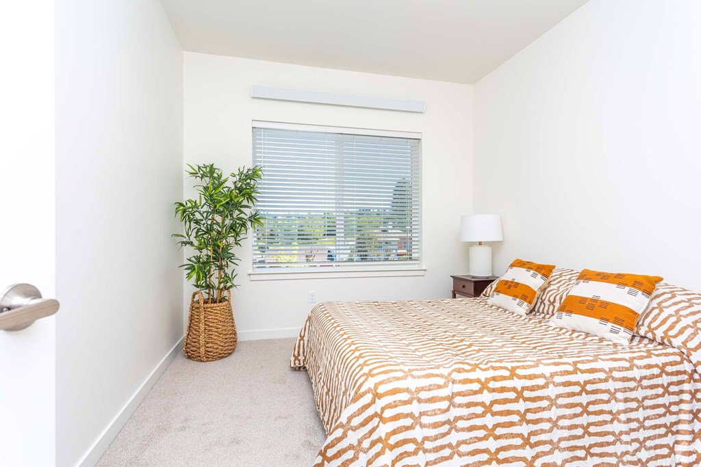 Gorgeous Bedroom at Plisko Place, Washington