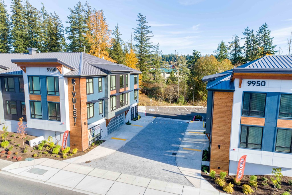 the building in which the hotel is located at Rivulet, Washington, 98383