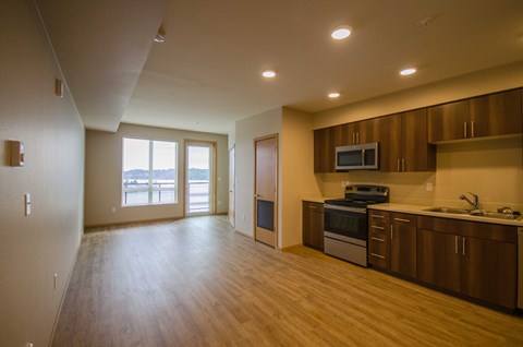 Gourmet Kitchens at Spyglass Hill Apartments, Bremerton