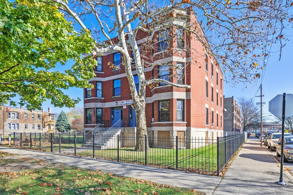 the building in which the apartment is located