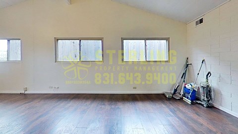 1605 Broadway Ave 4 Beds House for Rent - Photo Gallery 3