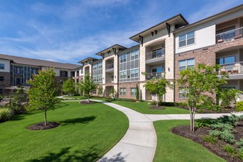 Alleia At Presidio Apartments 2028 Presidio Vista Dr Fort Worth Tx Rentcafe