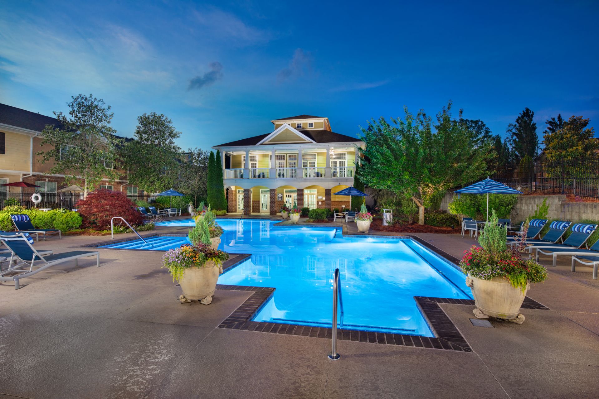 Summit Crossing Apartments is a similar property to Flats At Westshore located in Cumming