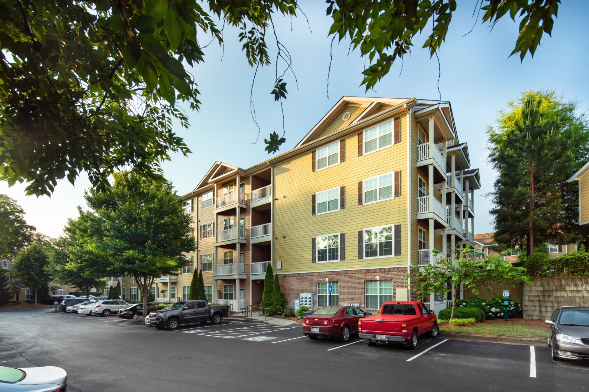 Summit Crossing Apartments