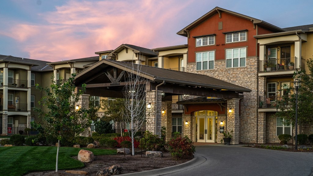 Aspen Ridge 55+ Apartment Community in Olathe, KS