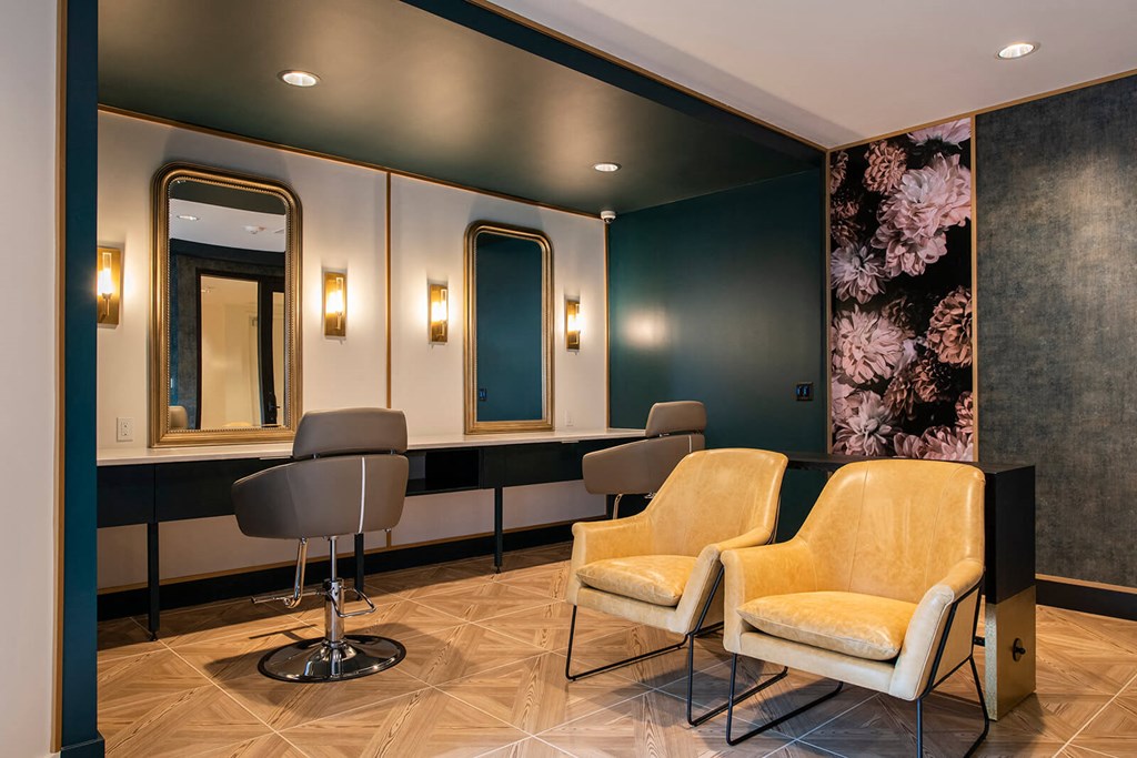 Salon at The Residences at Galleria, Kansas