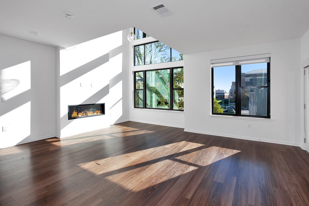 A living room with a fireplace at 44 Washington, Kansas City, MO 64111