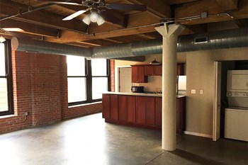 2 Bedroom Apartment St Joseph - Photo Gallery 5