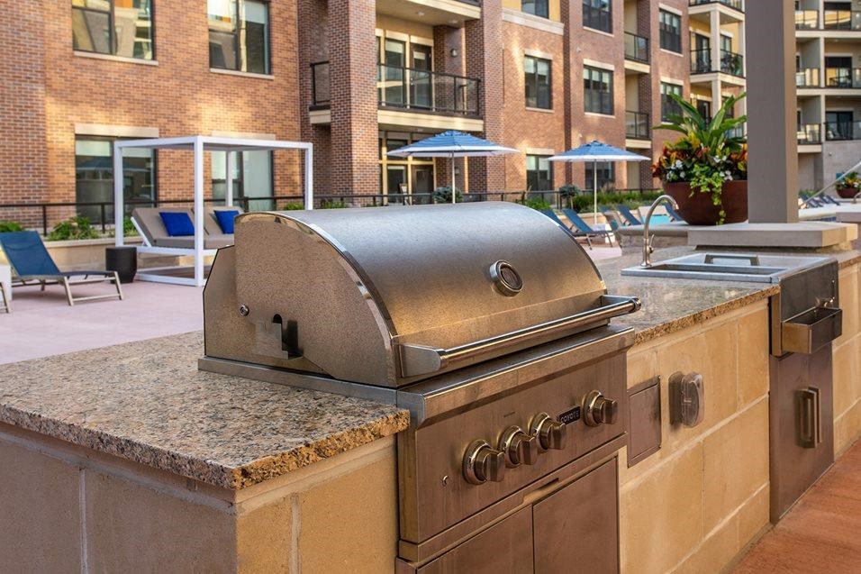 BBQ at 44 Washington, Kansas City, 64111