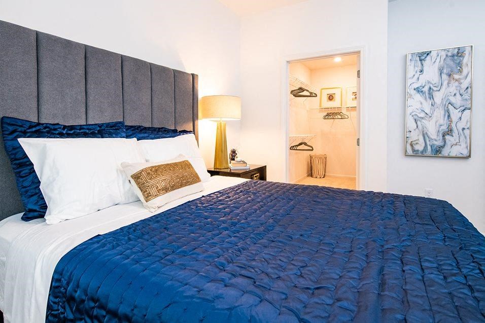 Lamp in bedroom at 44 Washington, Kansas City, Missouri