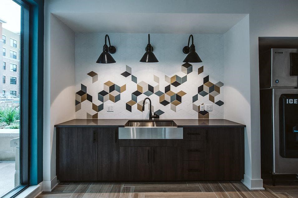 Decorat 44 Washington, Kansas City, MO