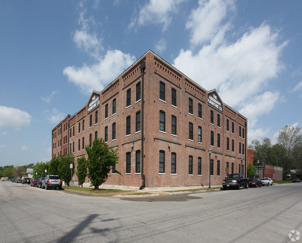 Abernathy Loft Apartments in Leavenworth, KS