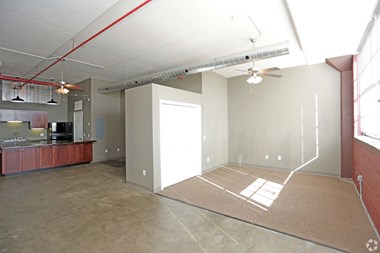 1300 S 11Th Street Studio-2 Beds Apartment for Rent - Photo Gallery 1