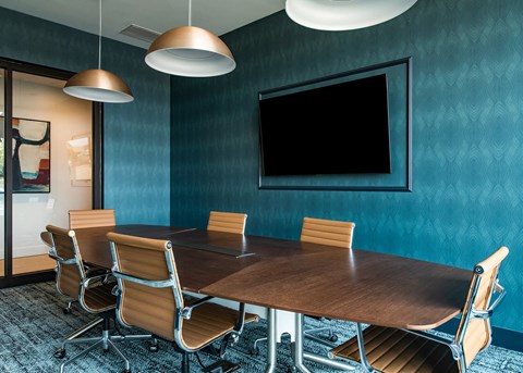 Dining at The Villas at Waterside, Lenexa