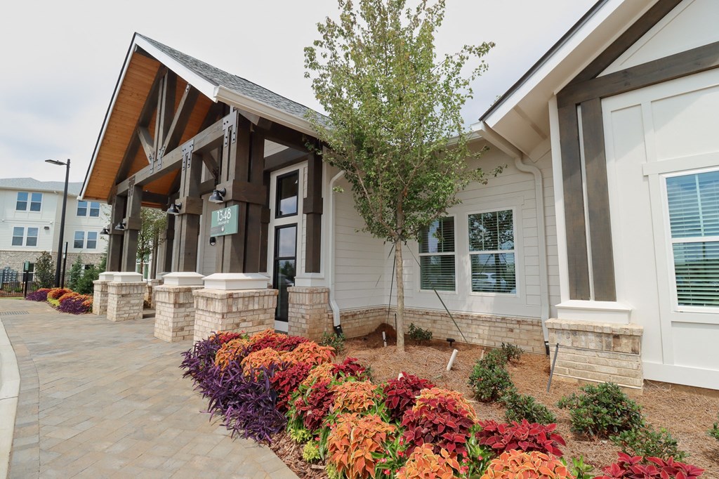 The Crest at Acworth Exterior of Community Clubhouse with Landscaping at The Crest at Acworth, Acworth, GA, 30102