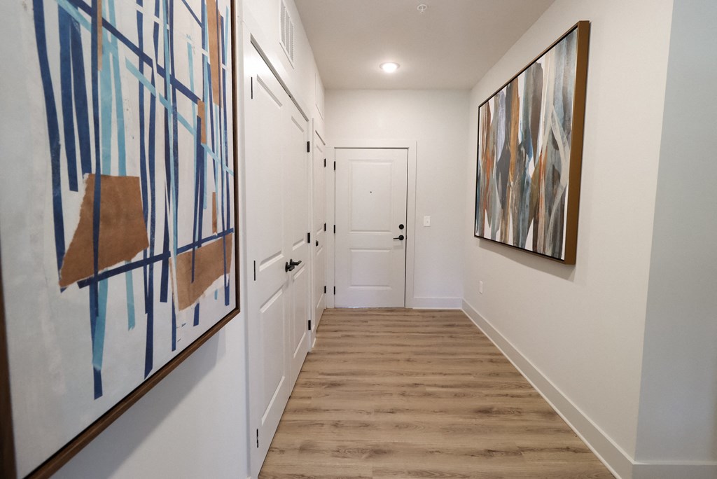 Wooden floor at The Crest at South Point Apartments, Davenport  30253