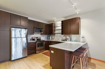 2900 Aldrich Ave S Studio-2 Beds Apartment for Rent - Photo Gallery 12