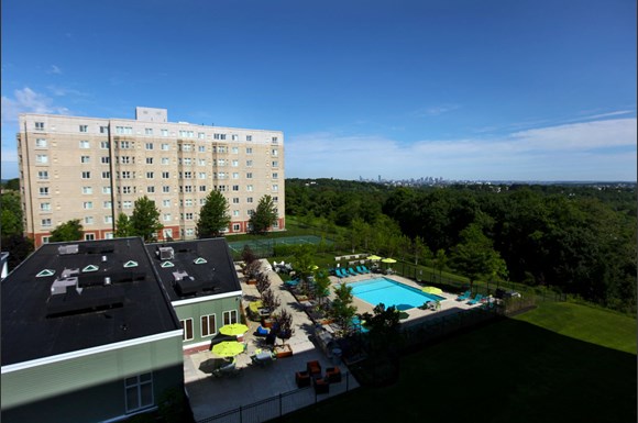 Highpoint Apartments 12 Highpoint Circle Quincy Ma Rentcafe