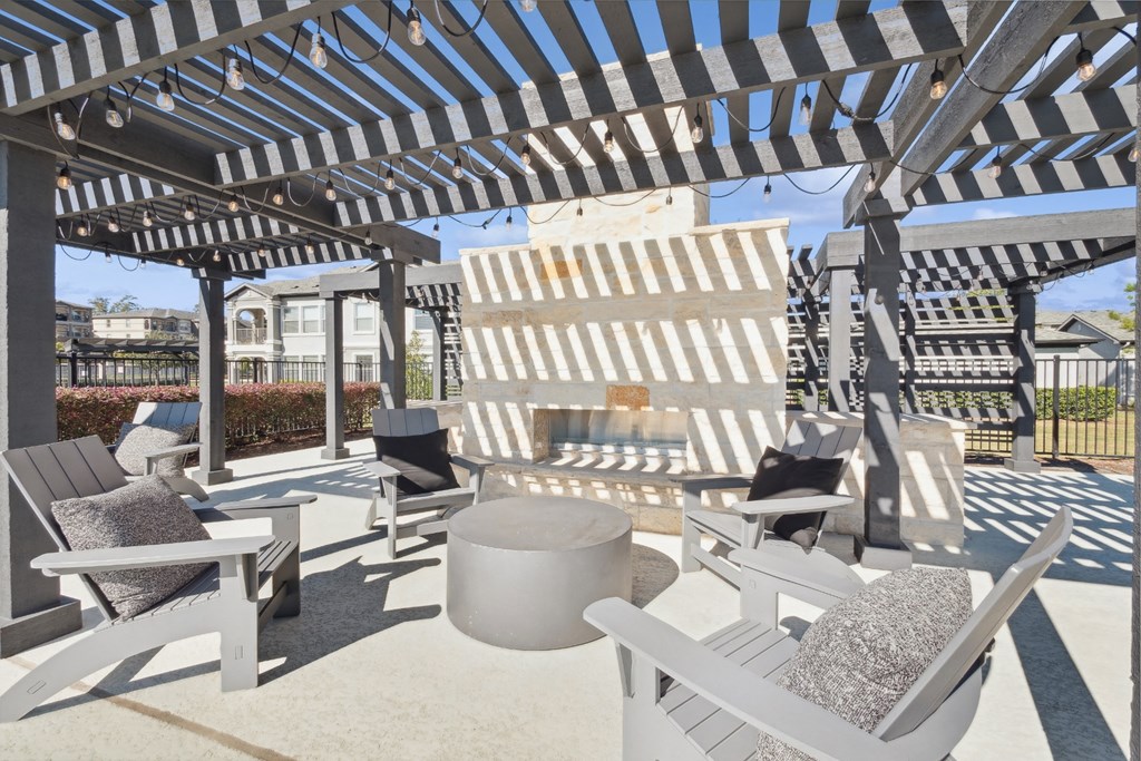 03_Berkshire Woodland_Fireside lounging_resized