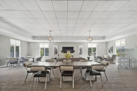 resident social lounge at HighPoint apartments