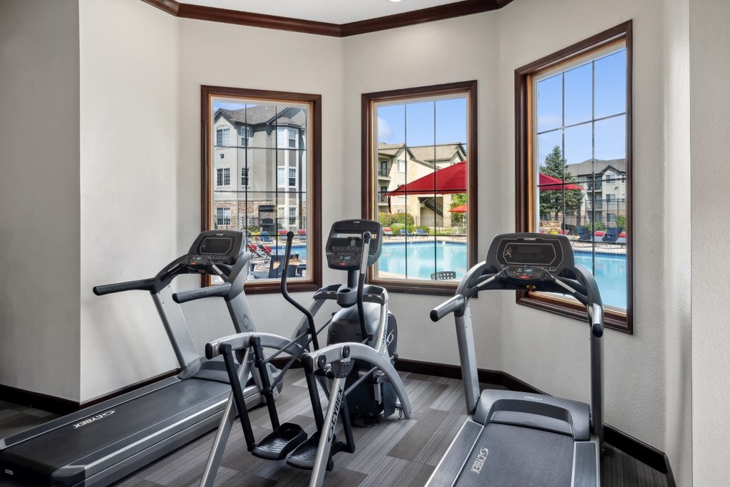 fitness center at Red Hawk Ranch apartments